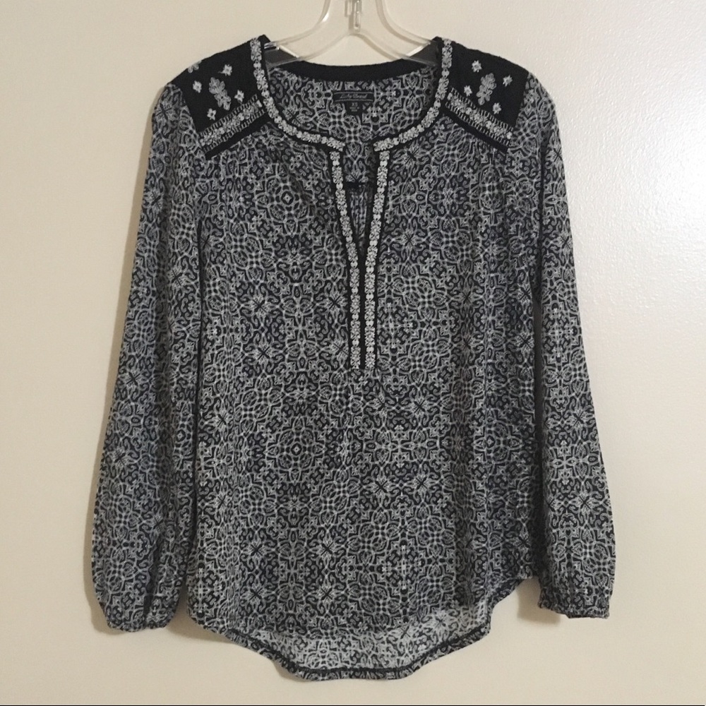 Lucky Brand XS Black White Silver Embroidered Top
